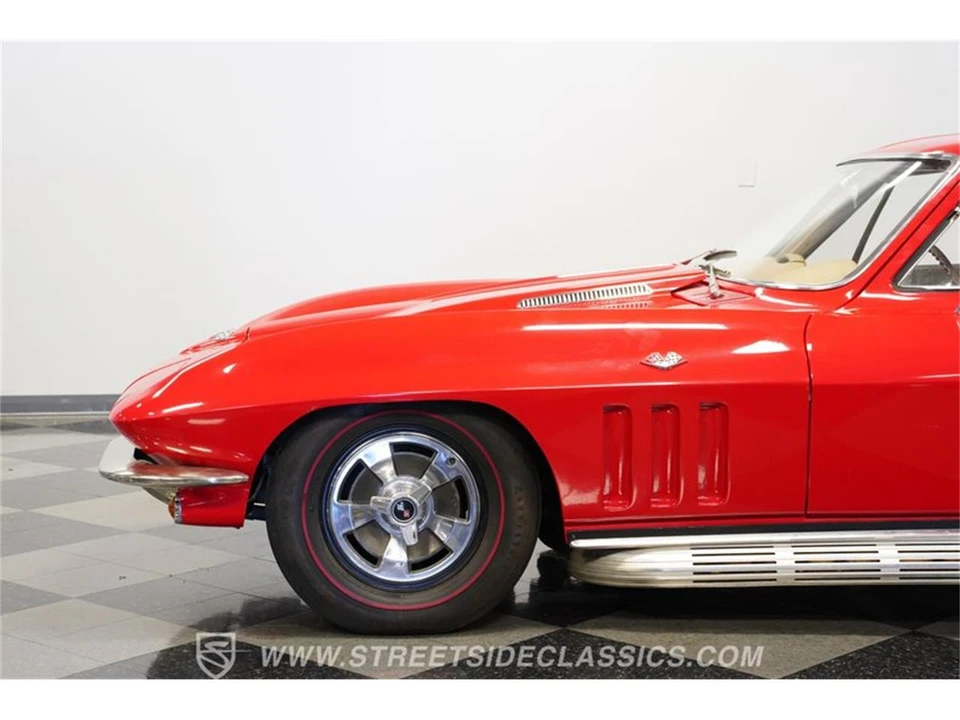 1966 Chevrolet Corvette C2 - Image 22 of 31