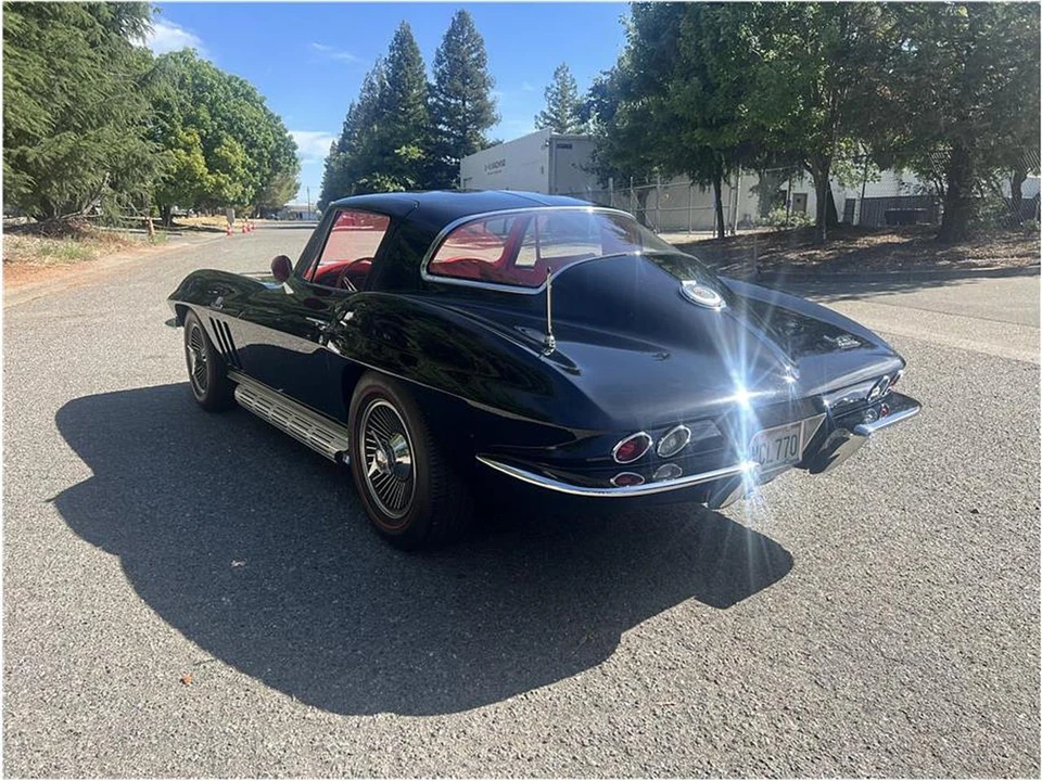 1966 Chevrolet Corvette C2 - Image 5 of 29