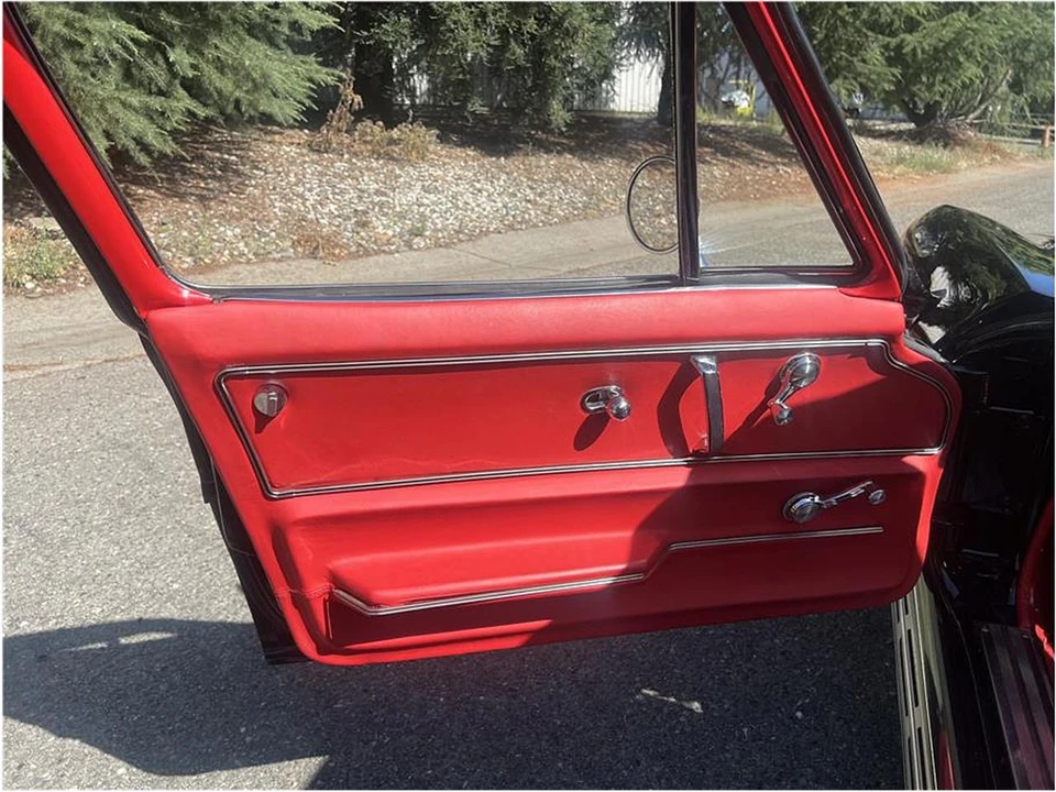 1966 Chevrolet Corvette C2 - Image 12 of 29