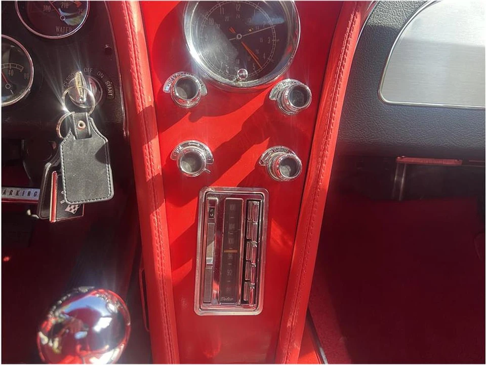 1966 Chevrolet Corvette C2 - Image 22 of 29
