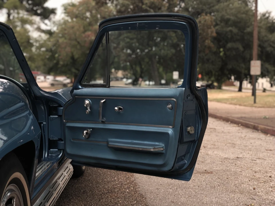 1966 Chevrolet Corvette C2 - Image 29 of 31