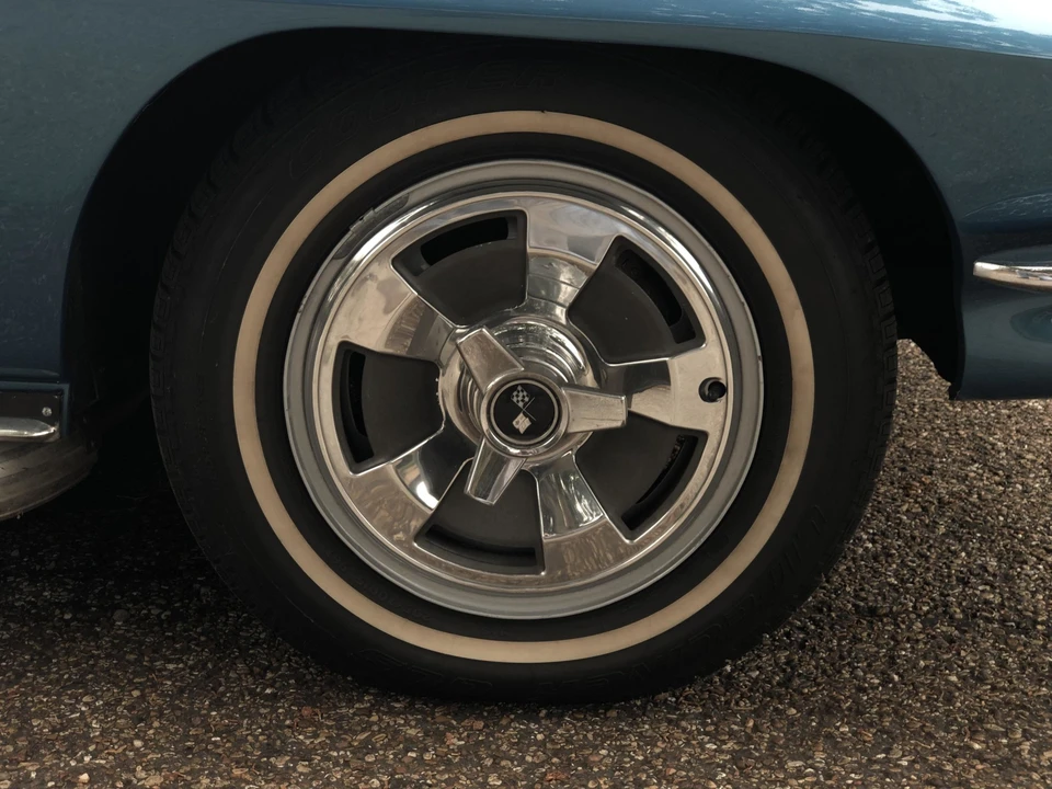 1966 Chevrolet Corvette C2 - Image 26 of 31