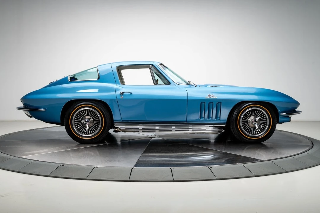 1966 Chevrolet Corvette C2 - Image 17 of 31