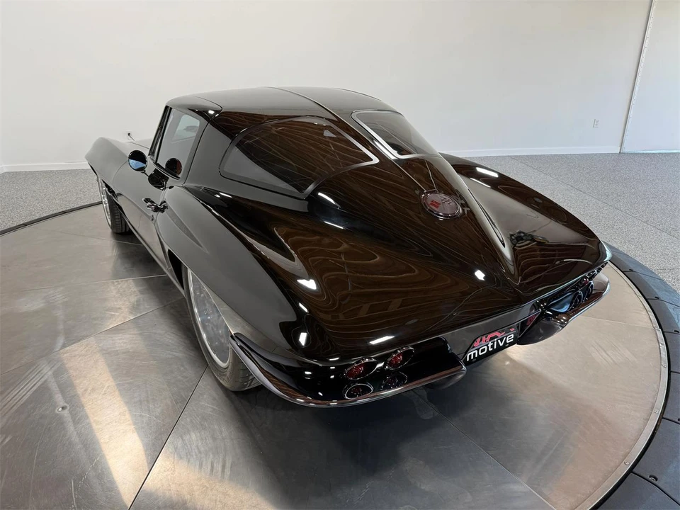 1966 Chevrolet Corvette C2 - Image 13 of 31