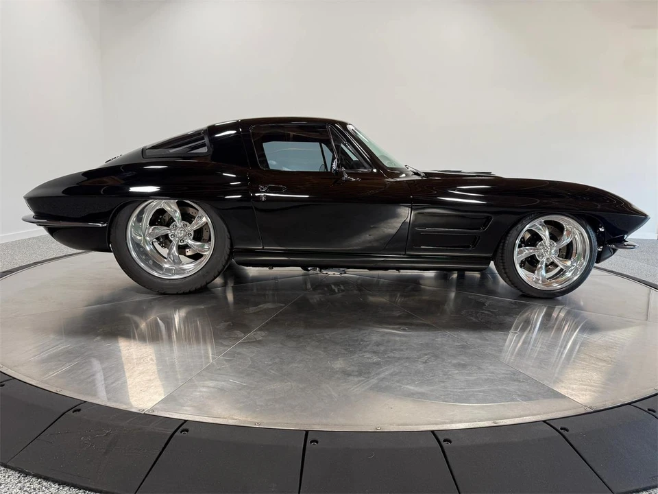 1966 Chevrolet Corvette C2 - Image 17 of 31