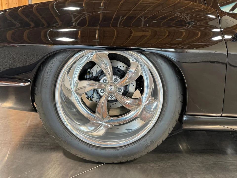 1966 Chevrolet Corvette C2 - Image 25 of 31