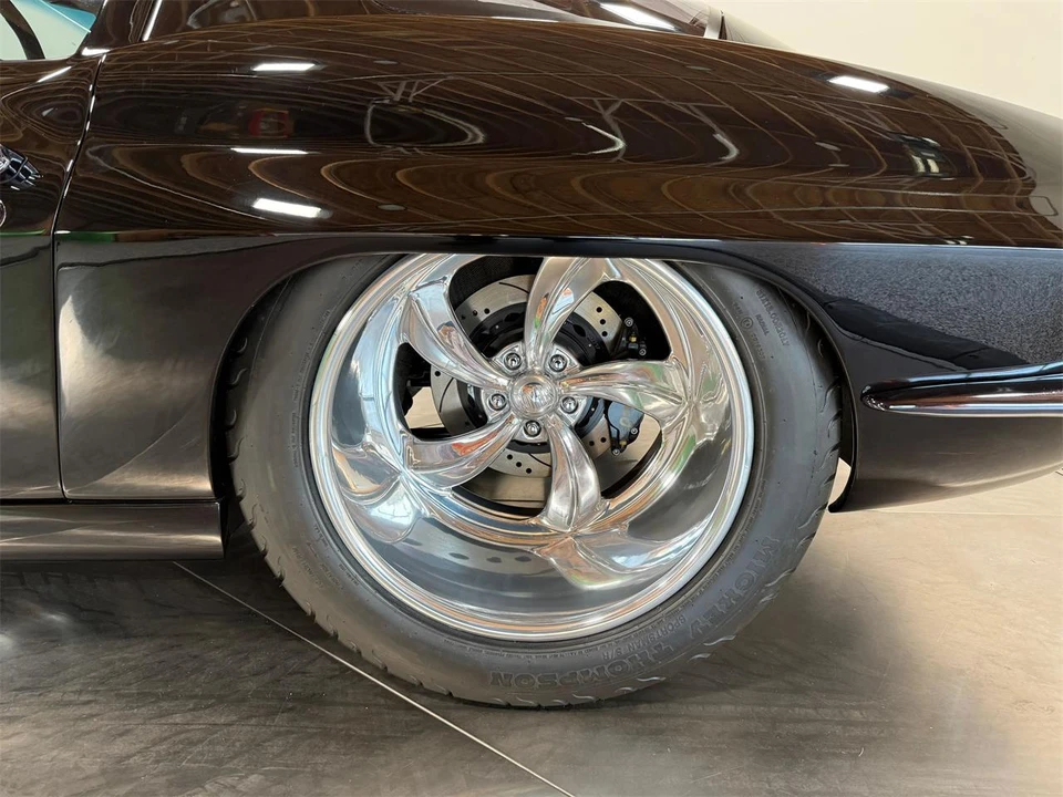 1966 Chevrolet Corvette C2 - Image 23 of 31