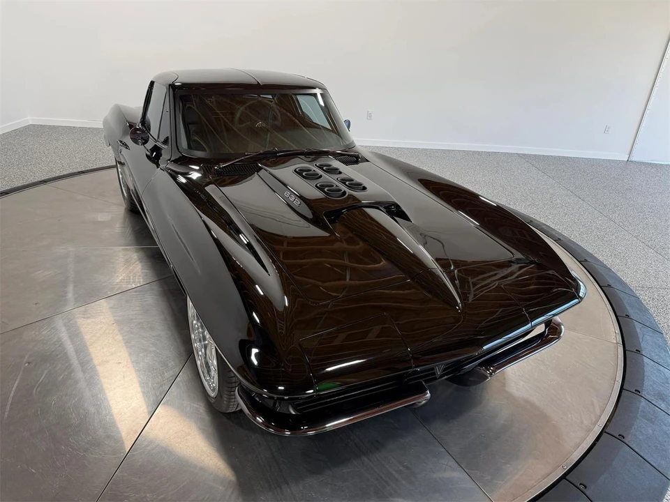 1966 Chevrolet Corvette C2 - Image 3 of 31