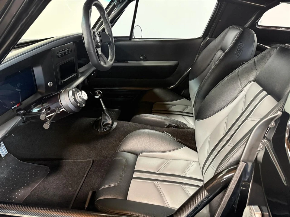 1966 Chevrolet Corvette C2 - Image 28 of 31