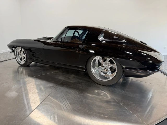 1966 Chevrolet Corvette C2 - Image 10 of 31