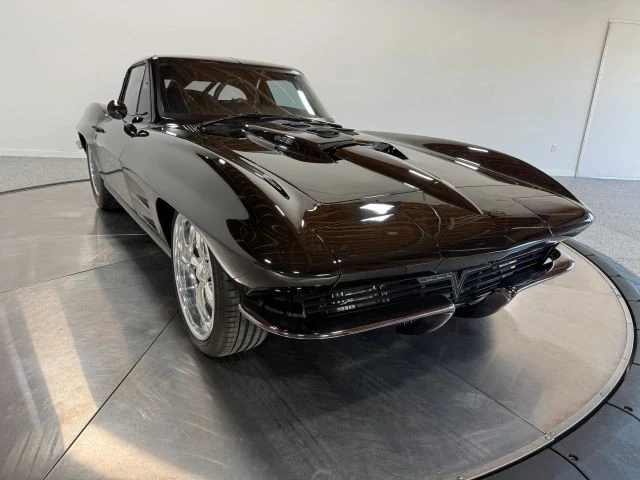 1966 Chevrolet Corvette C2 - Image 2 of 31