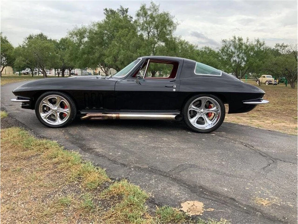 1966 Chevrolet Corvette C2 - Image 15 of 31