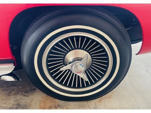 1966 Chevrolet Corvette C2 - Image 15 of 21