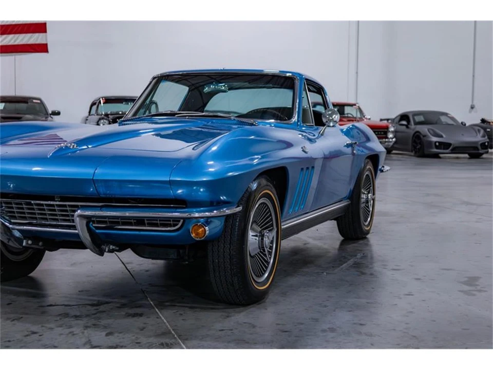 1966 Chevrolet Corvette C2 - Image 25 of 31