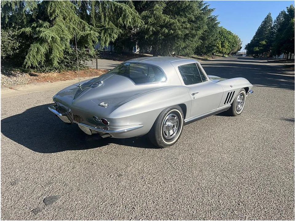 1966 Chevrolet Corvette C2 - Image 7 of 22