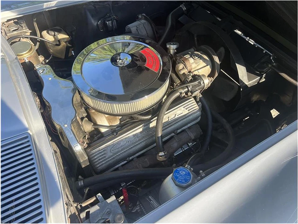 1966 Chevrolet Corvette C2 - Image 21 of 22
