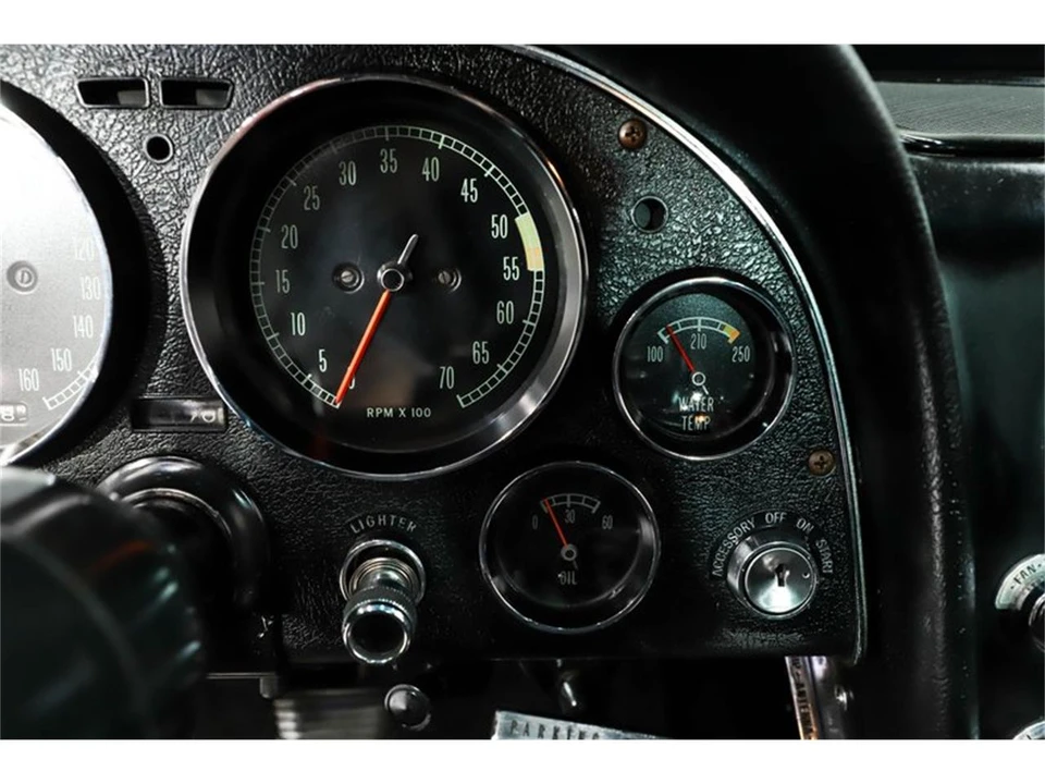 1966 Chevrolet Corvette C2 - Image 22 of 31