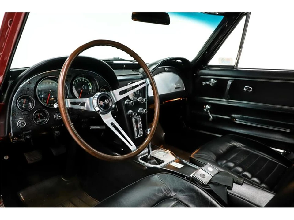 1966 Chevrolet Corvette C2 - Image 2 of 31