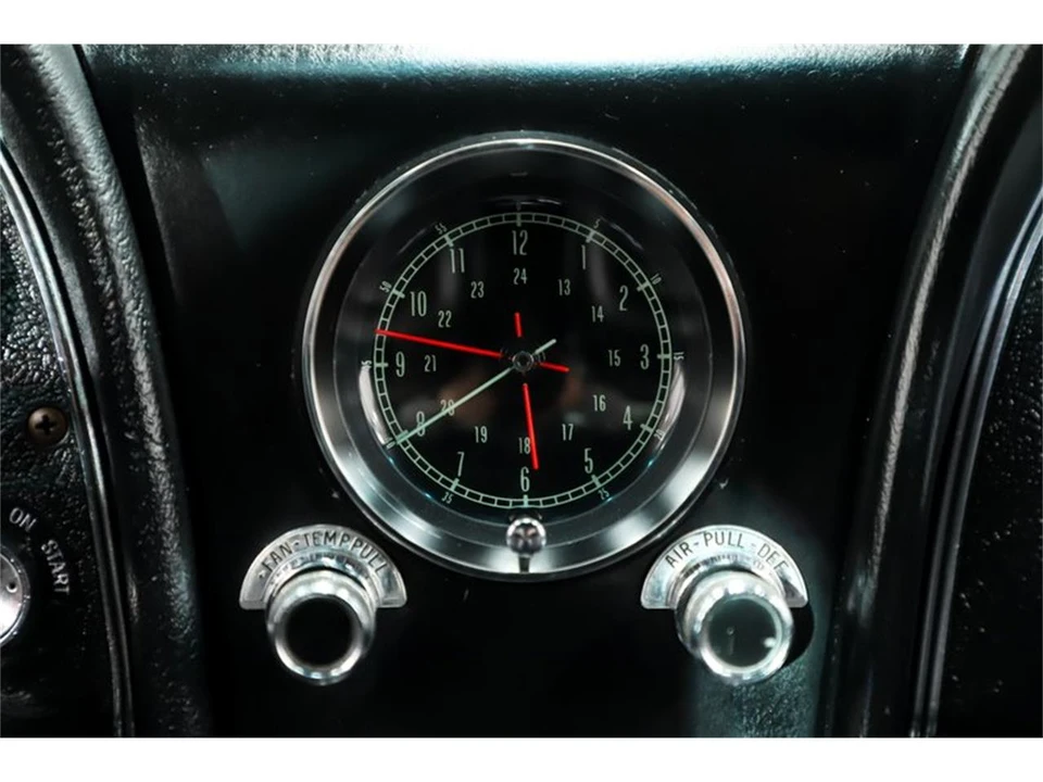 1966 Chevrolet Corvette C2 - Image 25 of 31