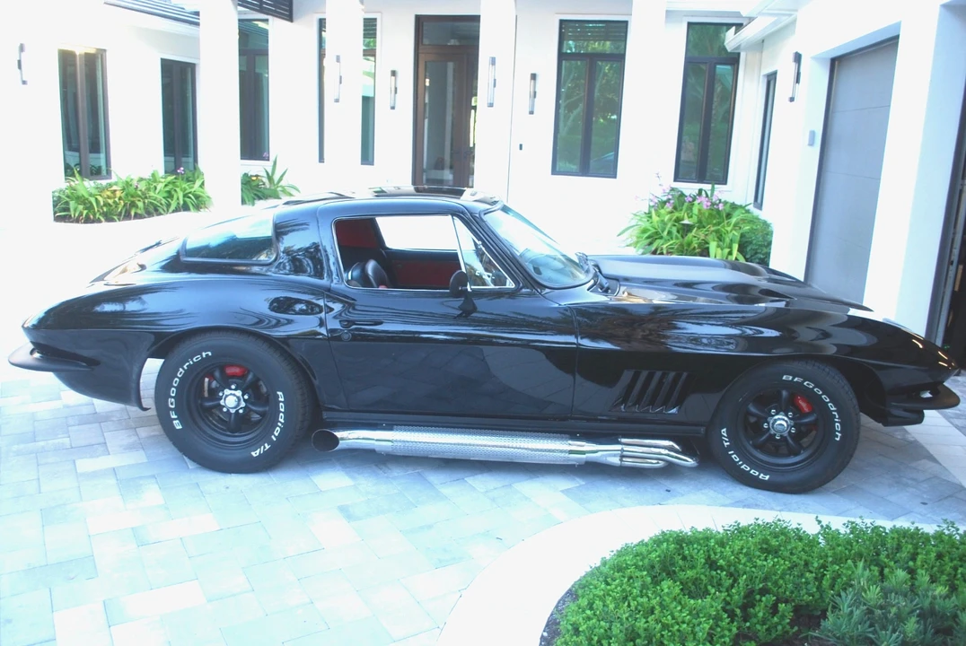 1966 Chevrolet Corvette C2 - Image 11 of 21