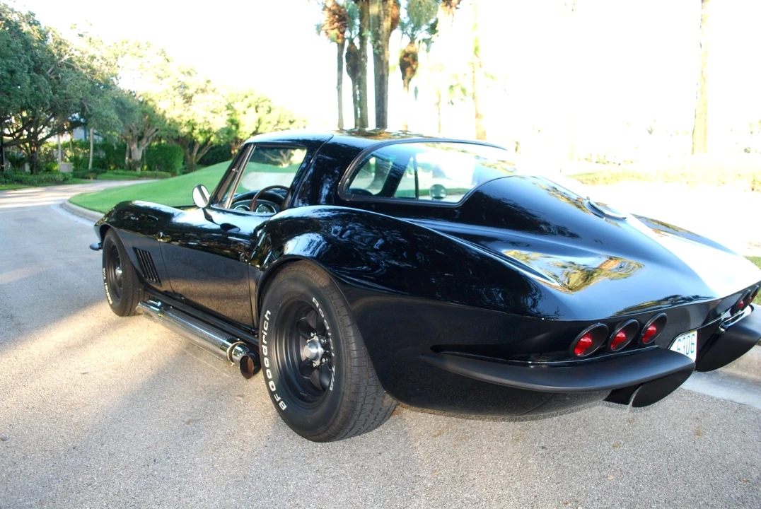 1966 Chevrolet Corvette C2 - Image 2 of 21