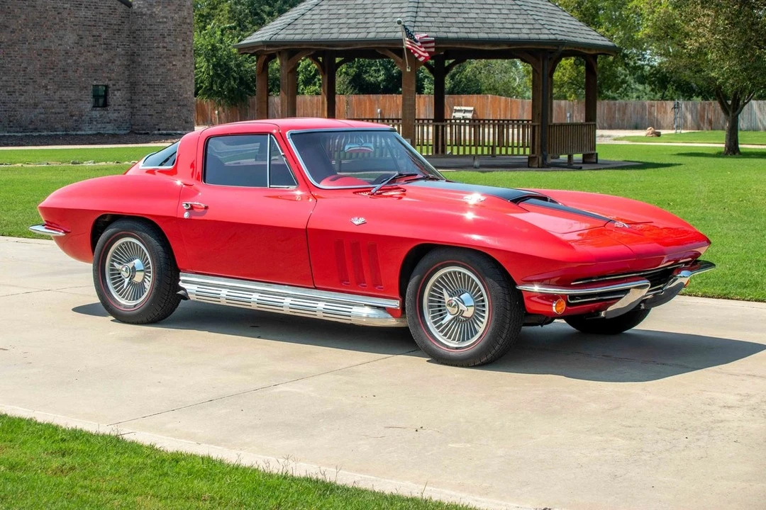 1966 Chevrolet Corvette C2 - Image 15 of 21