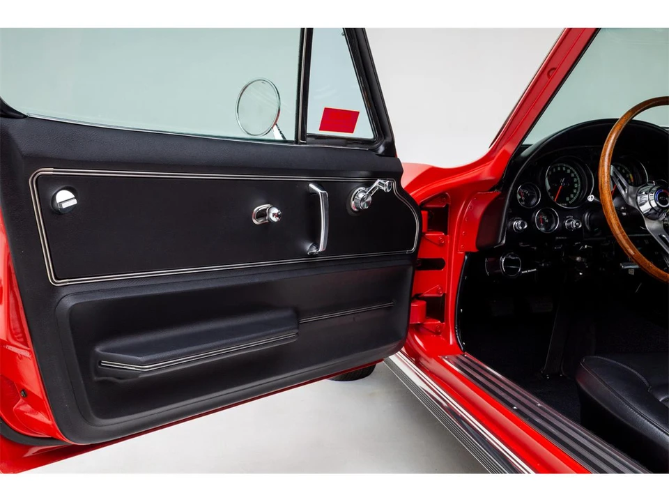 1966 Chevrolet Corvette C2 - Image 23 of 31