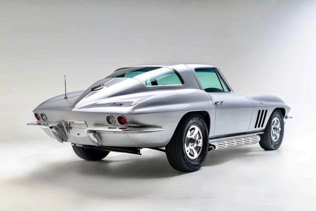 1966 Chevrolet Corvette C2 - Image 19 of 21