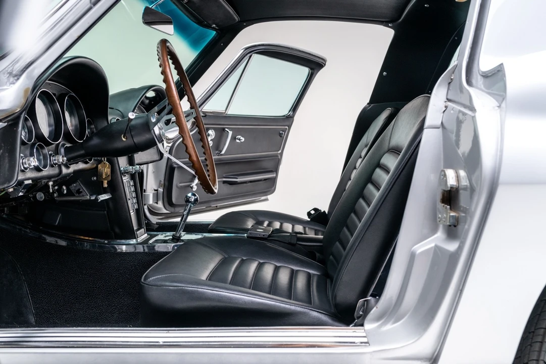 1966 Chevrolet Corvette C2 - Image 13 of 21