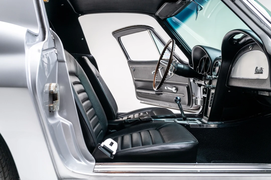 1966 Chevrolet Corvette C2 - Image 14 of 21