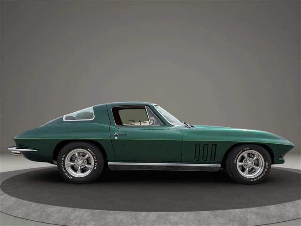 1966 Chevrolet Corvette C2 - Image 7 of 31