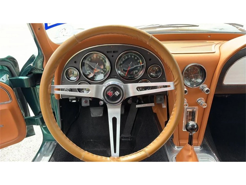1966 Chevrolet Corvette C2 - Image 18 of 31