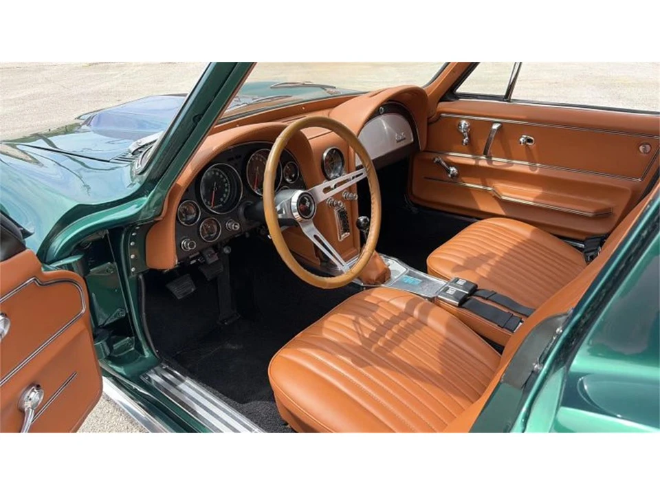 1966 Chevrolet Corvette C2 - Image 17 of 31