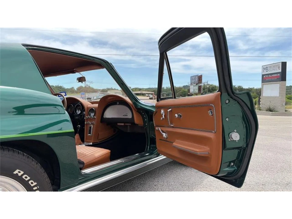 1966 Chevrolet Corvette C2 - Image 27 of 31