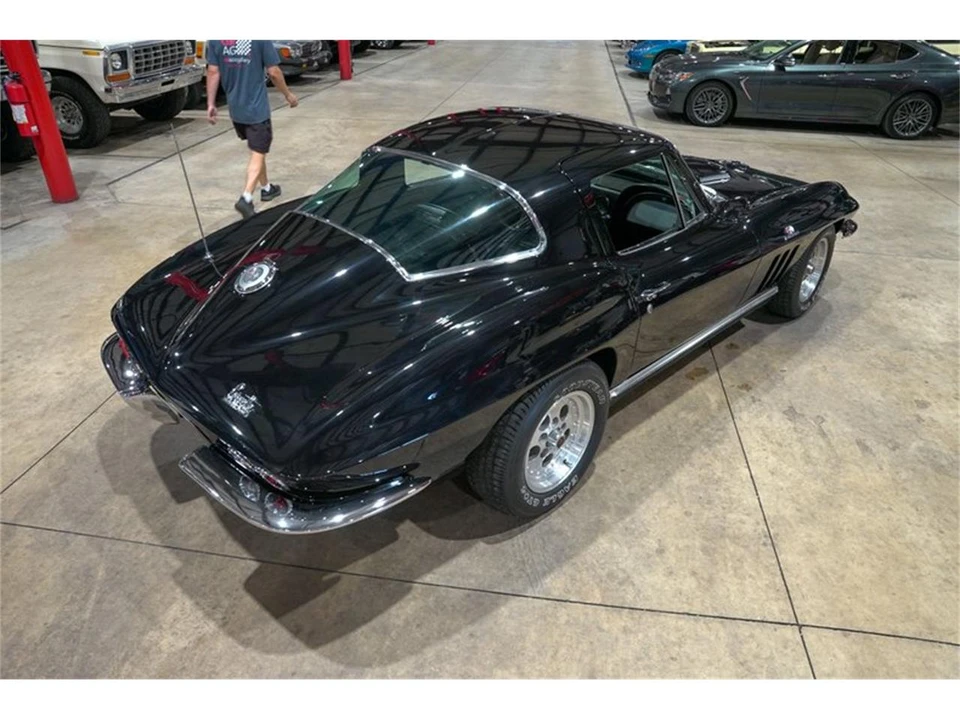 1966 Chevrolet Corvette C2 - Image 17 of 31