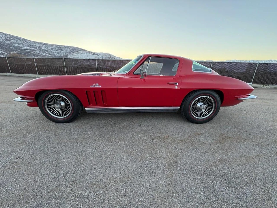 1966 Chevrolet Corvette C2 - Image 10 of 31