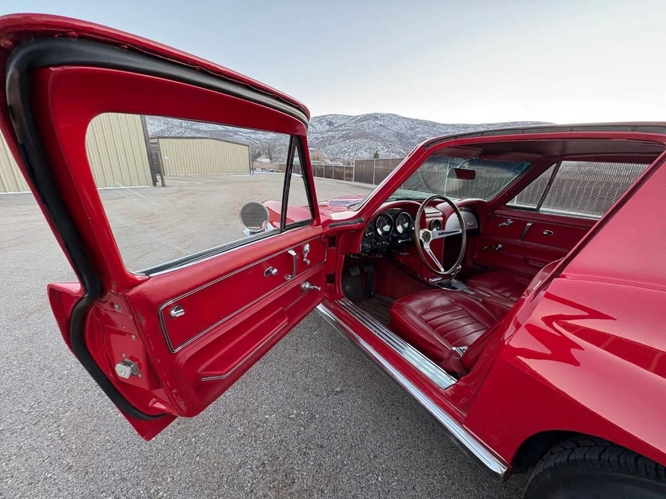1966 Chevrolet Corvette C2 - Image 20 of 31