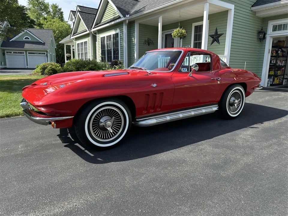 1966 Chevrolet Corvette C2 - Image 30 of 31