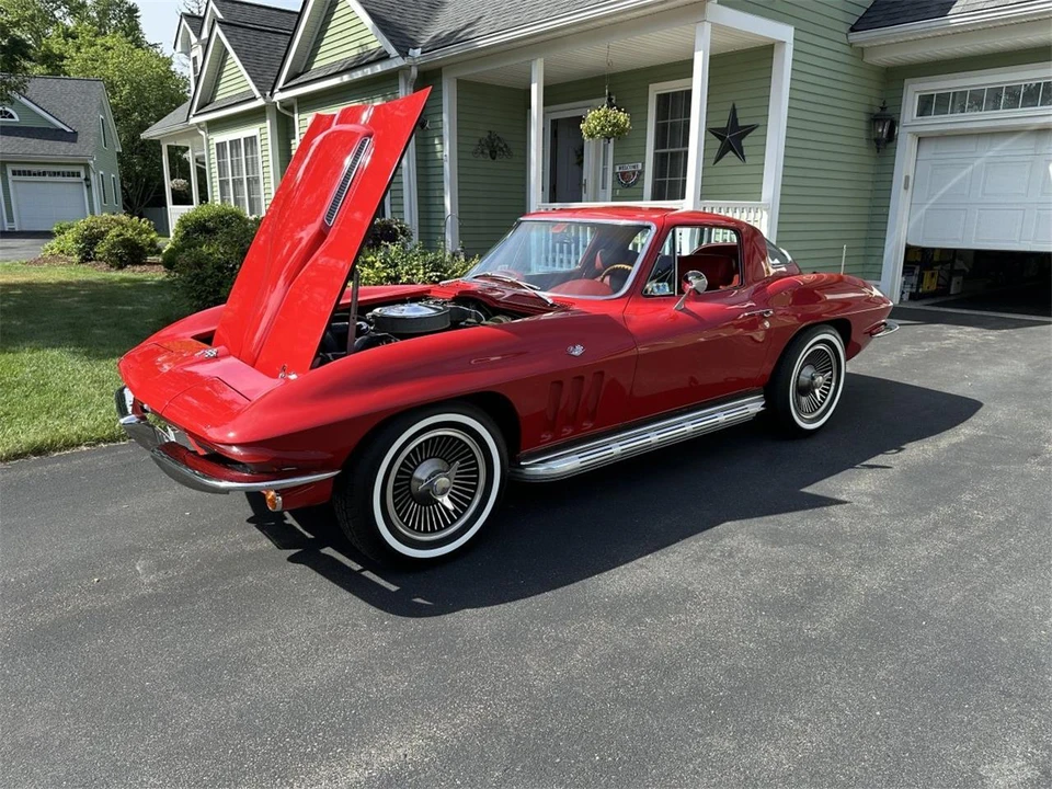 1966 Chevrolet Corvette C2 - Image 10 of 31