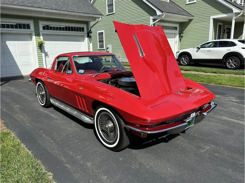 1966 Chevrolet Corvette C2 - Image 11 of 31