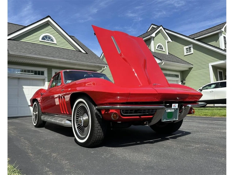 1966 Chevrolet Corvette C2 - Image 12 of 31