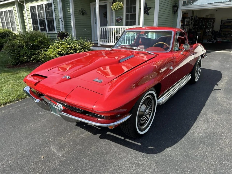1966 Chevrolet Corvette C2 - Image 4 of 31