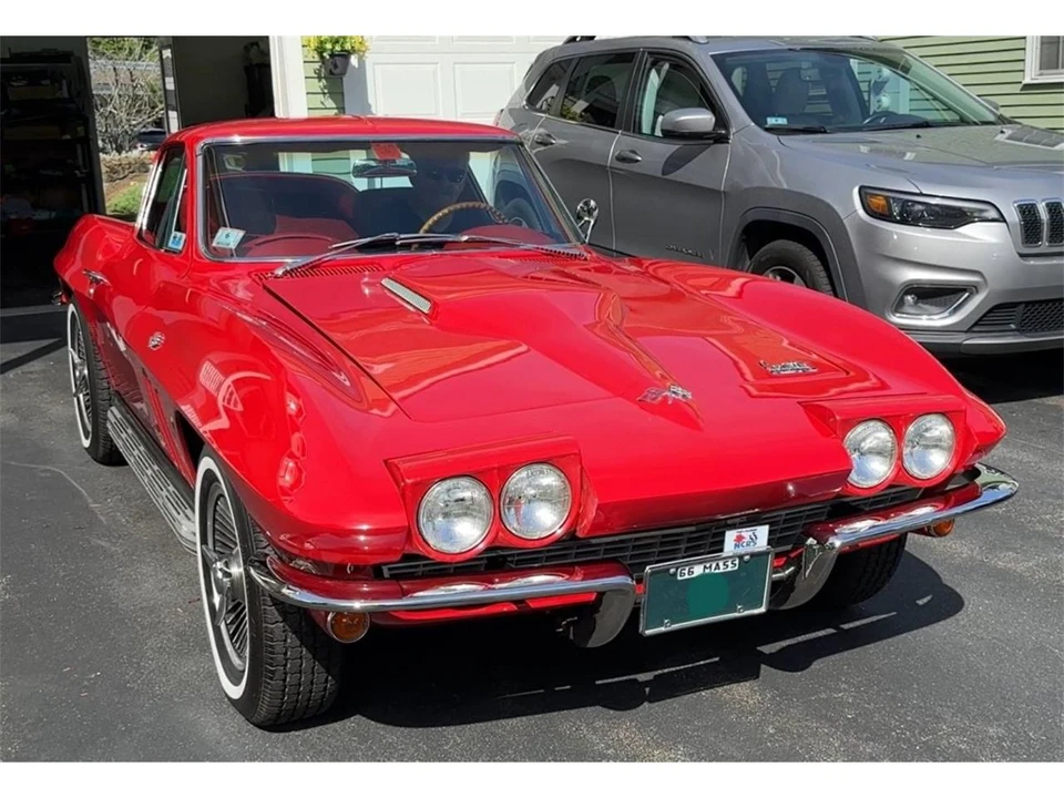 1966 Chevrolet Corvette C2 - Image 8 of 31