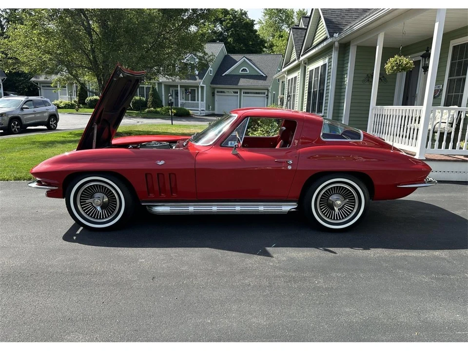 1966 Chevrolet Corvette C2 - Image 29 of 31