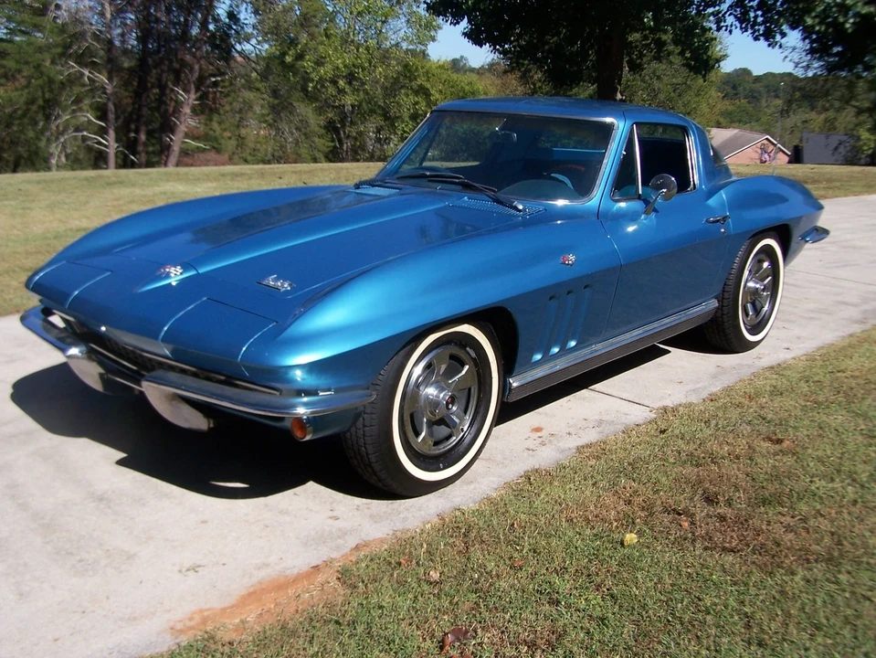1966 Chevrolet Corvette C2 - Image 3 of 21