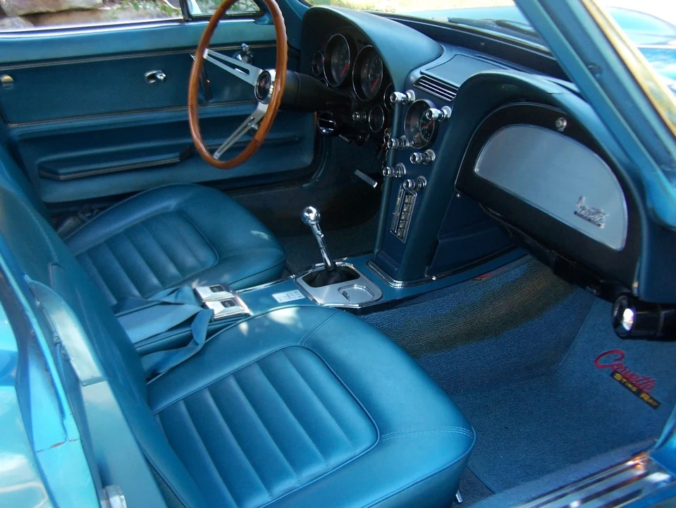 1966 Chevrolet Corvette C2 - Image 11 of 21