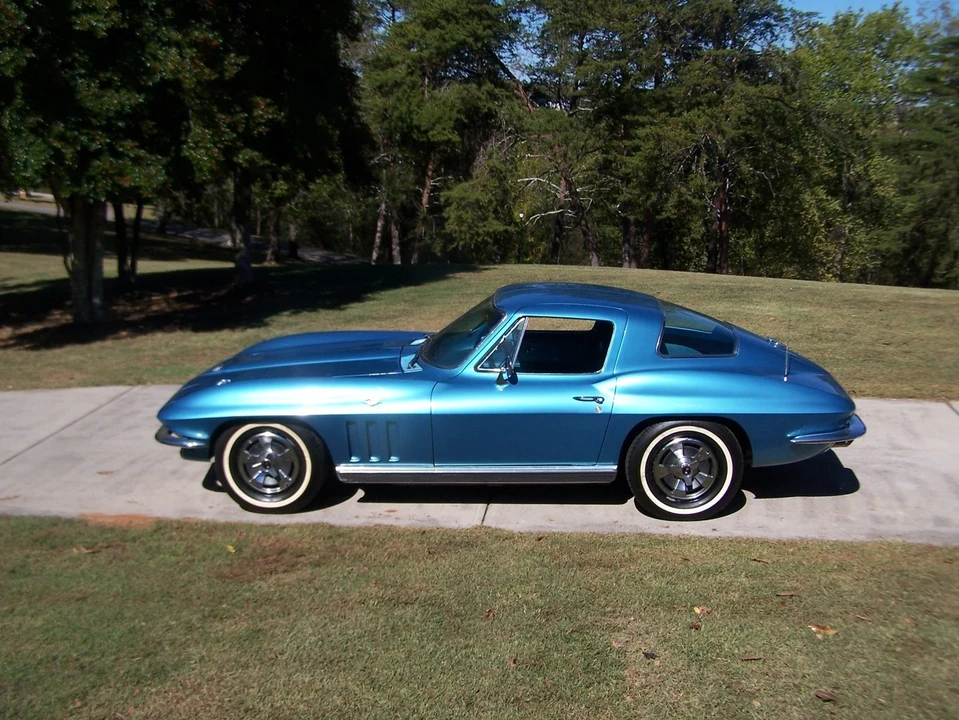 1966 Chevrolet Corvette C2 - Image 2 of 21