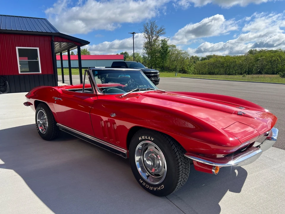 1966 Chevrolet Corvette C2 - Image 4 of 31