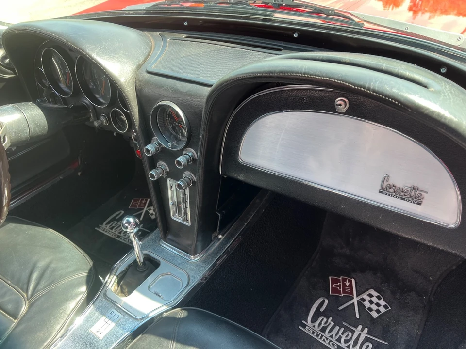 1966 Chevrolet Corvette C2 - Image 11 of 31