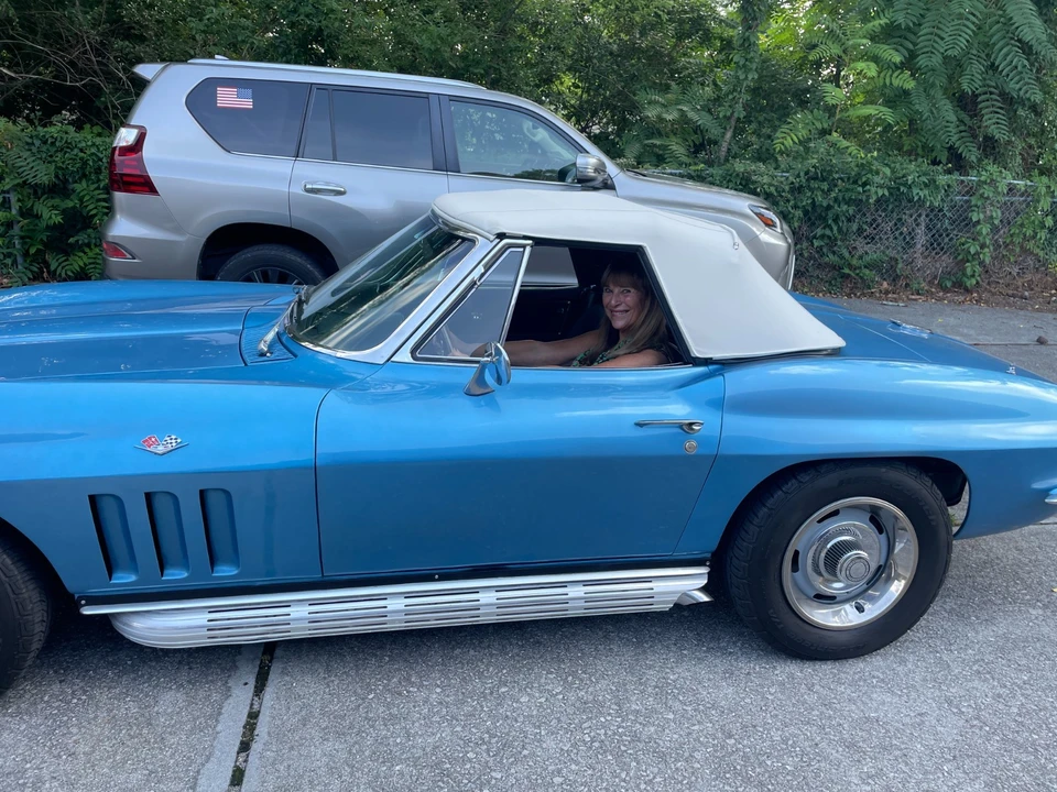 1966 Chevrolet Corvette C2 - Image 6 of 6